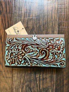 Patricia Nash Gauchy Wallet